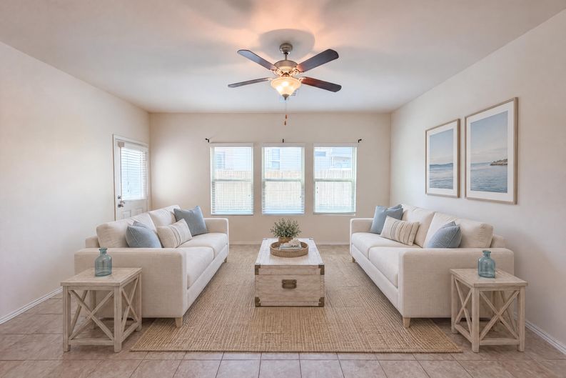 Photo 3 of 18 of 276 Circle Way, Jarrell, TX