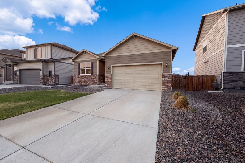 Photo 32 of 38 of 2341 Mountain Sky Dr, Fort Lupton, CO