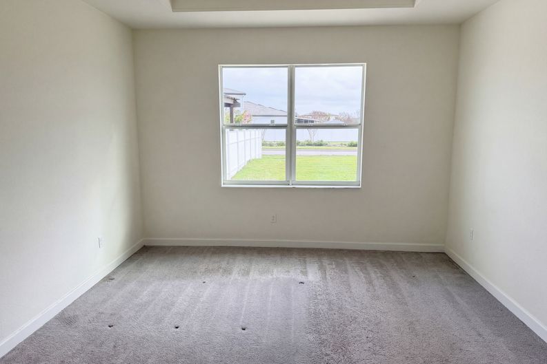 Photo 20 of 42 of 12473 NW Lynch Ln, Port Saint Lucie, FL