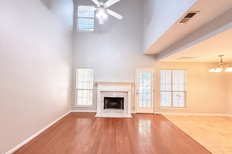 Photo 3 of 20 of 531 Canyon Park Dr, Pelham, AL