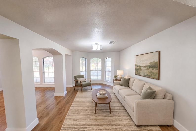 Photo 7 of 27 of 2711 Vistaview Dr, Corinth, TX