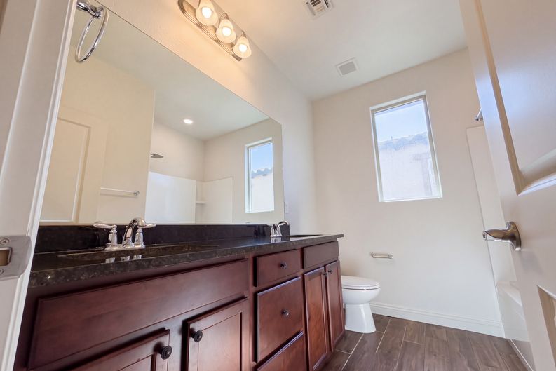 Photo 16 of 30 of 31 Berneri Dr, Las Vegas, NV