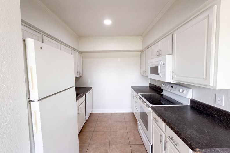 Photo 6 of 19 of 3225 Cleveland Heights Blvd, Lakeland, FL
