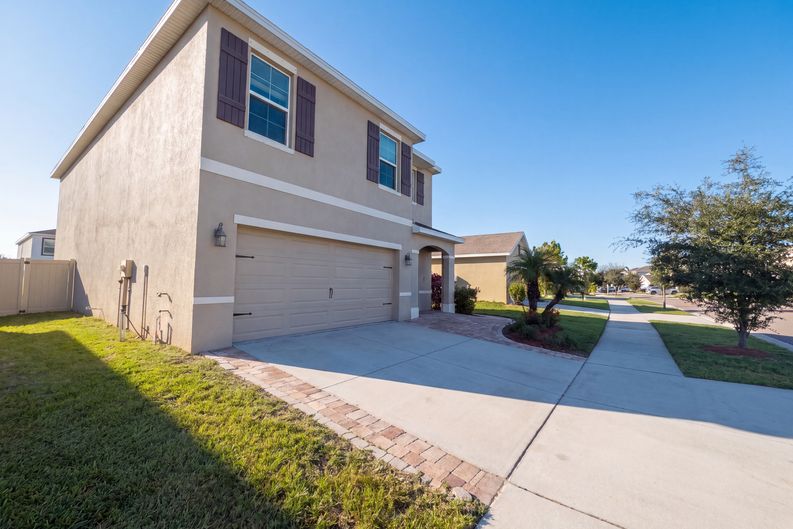 Photo 25 of 30 of 16805 Trite Bend St, Wimauma, FL