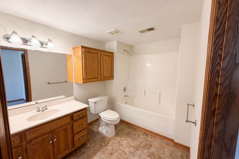 Photo 25 of 38 of 8433 Upland Ln N, Maple Grove, MN