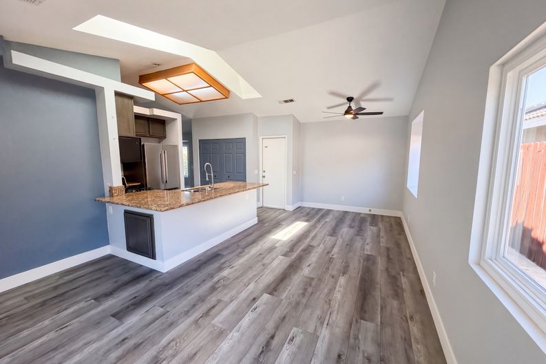 Photo 11 of 27 of 29655 Eagle Crest Ave, Murrieta, CA