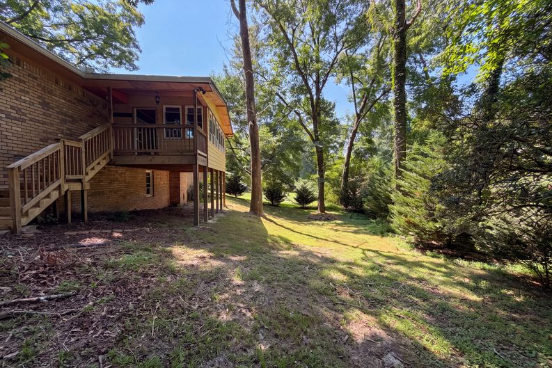 Photo 23 of 26 of 1653 E Kellogg Cir, Douglasville, GA