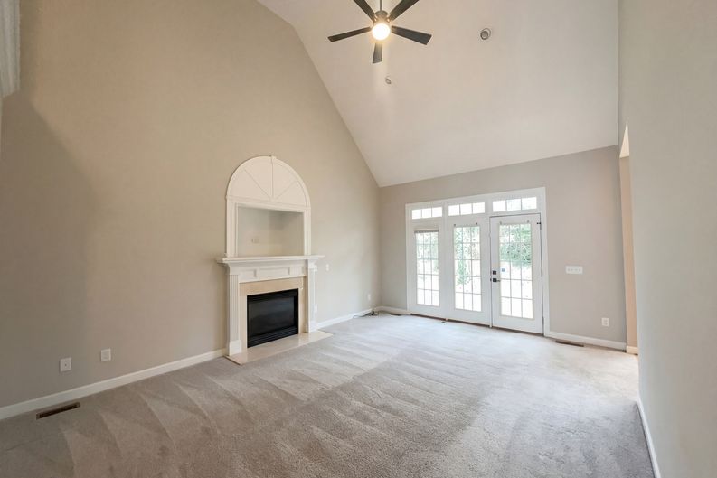 Photo 3 of 17 of 6412 Pleasant Creek Ct, Raleigh, NC