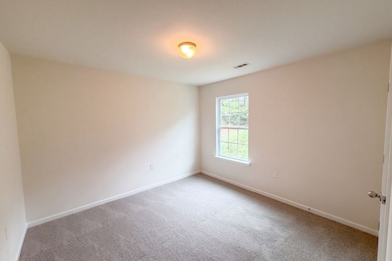 Photo 13 of 32 of 3980 Long Arrow Dr, Concord, NC