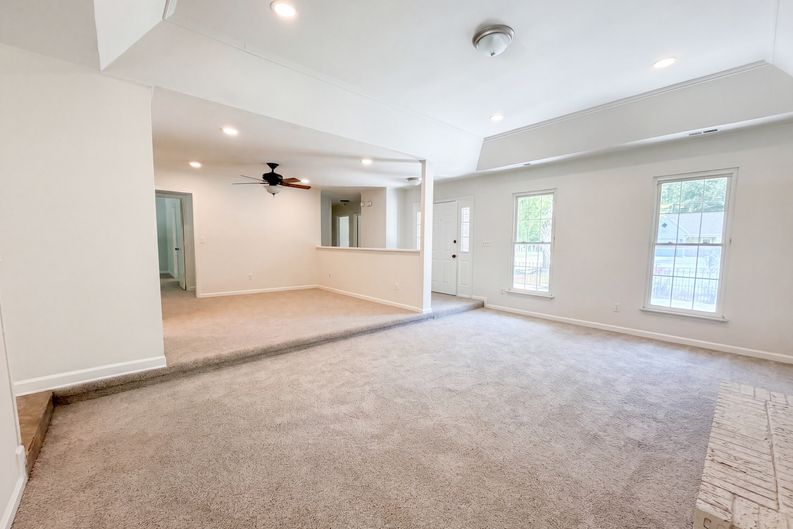 Photo 9 of 22 of 300 Indigo Rd, Goose Creek, SC