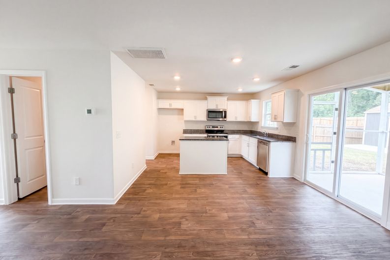 Photo 9 of 23 of 106 Denali Cir, Elgin, SC
