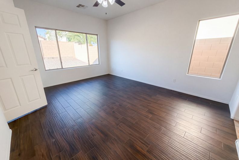 Photo 15 of 41 of 25852 W Lynne Ln, Buckeye, AZ