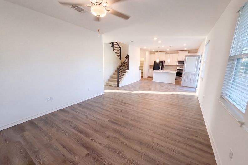 Photo 3 of 24 of 17325 Casanova Ave, Pflugerville, TX