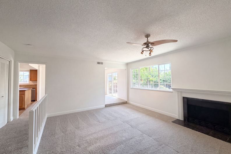 Photo 8 of 41 of 7007 Ursa Pkwy, Sacramento, CA