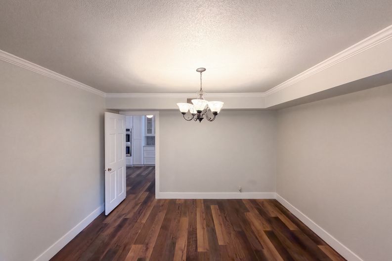 Photo 5 of 21 of 923 S Lindsay St, Gainesville, TX