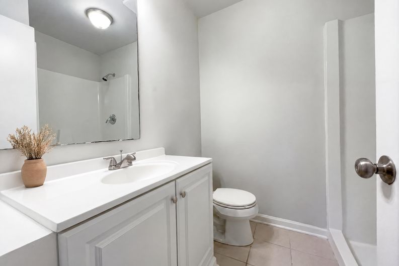 Photo 13 of 17 of 7309 Beaverwood Dr, Raleigh, NC