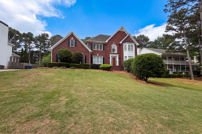 Photo 21 of 26 of 1900 Milfield Cir, Snellville, GA