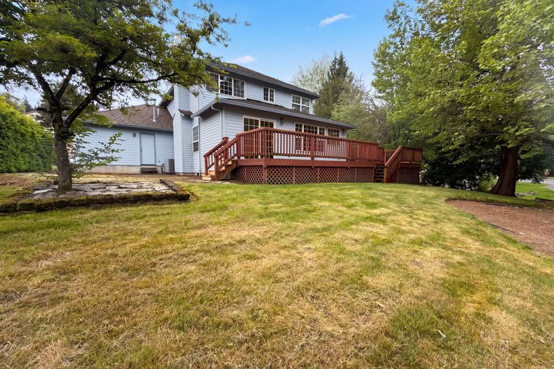 Photo 5 of 26 of 14292 SE Meadows Ln, Clackamas, OR