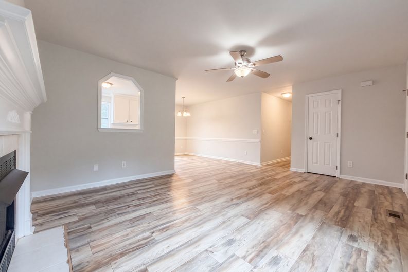 Photo 8 of 20 of 7848 James Austin Rd, Willow Spring, NC