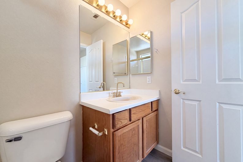 Photo 12 of 41 of 7912 Quill Gordon Ave, Las Vegas, NV