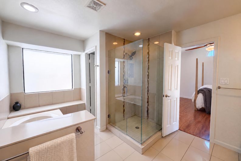 Photo 17 of 34 of 3906 E Amberwood Dr, Phoenix, AZ