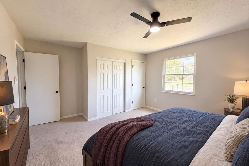 Photo 15 of 38 of 6363 Sandric Ln, Liberty Township, OH