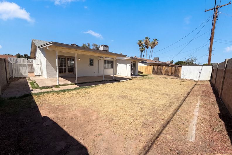 Photo 5 of 26 of 1457 W 7th Ave, Mesa, AZ