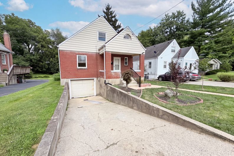 Photo 21 of 24 of 6418 Savannah Ave, Cincinnati, OH
