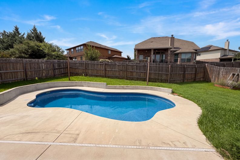 Photo 22 of 24 of 824 Tuscan Rd, Harker Heights, TX
