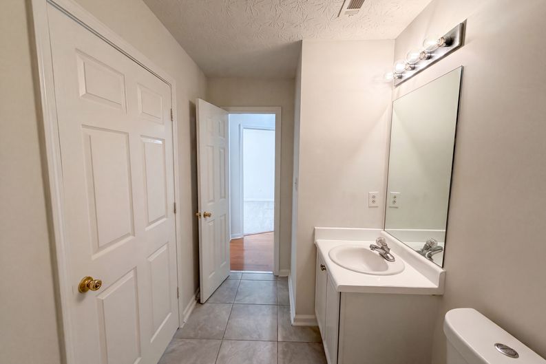 Photo 18 of 25 of 6774 Fairfax Ct, Lithonia, GA