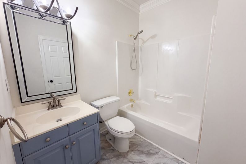 Photo 45 of 49 of 12209 Willingdon Rd, Huntersville, NC