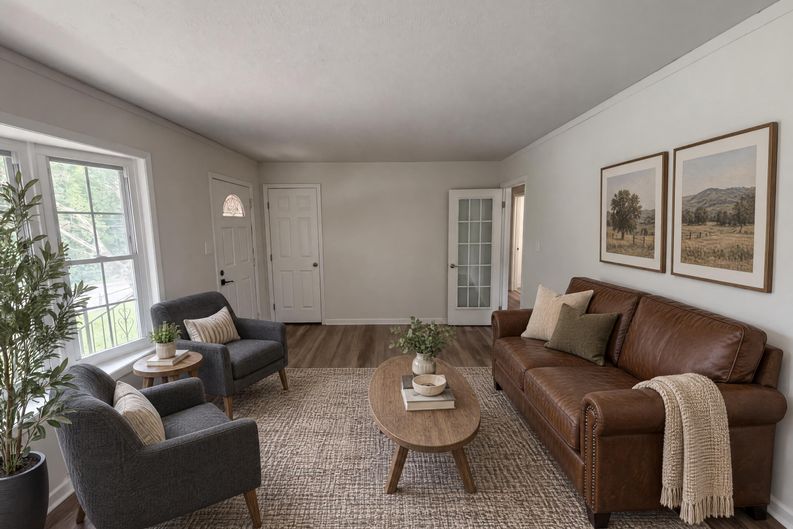 Photo 3 of 26 of 1502 W Meadowview Rd, Greensboro, NC