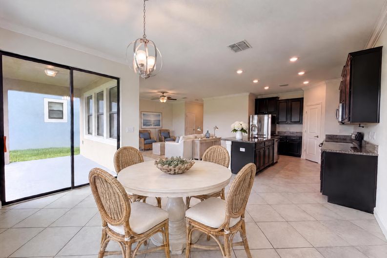 Photo 10 of 36 of 9709 Ivory Dr, Sun City Center, FL