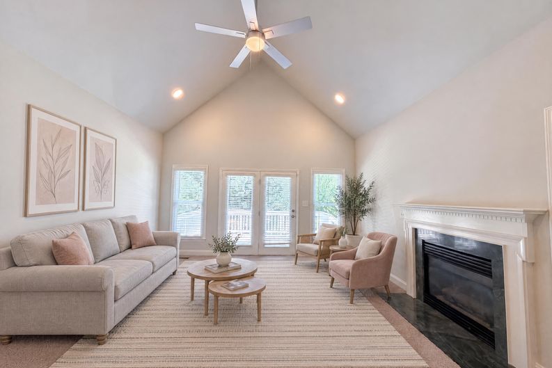 Photo 3 of 23 of 212 Timberlane Dr, Belmont, NC