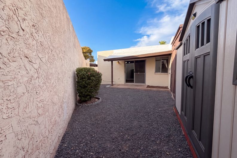 Photo 5 of 22 of 1725 N Date, Mesa, AZ