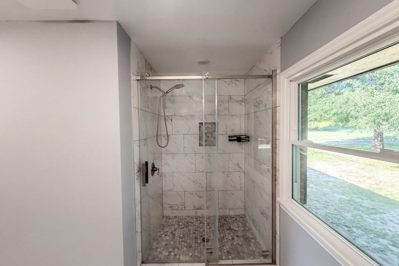 Photo 8 of 16 of 7059 McLeansville Rd, Browns Summit, NC