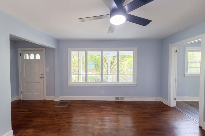 Photo 10 of 27 of 331 Burkewood Dr, Winston Salem, NC