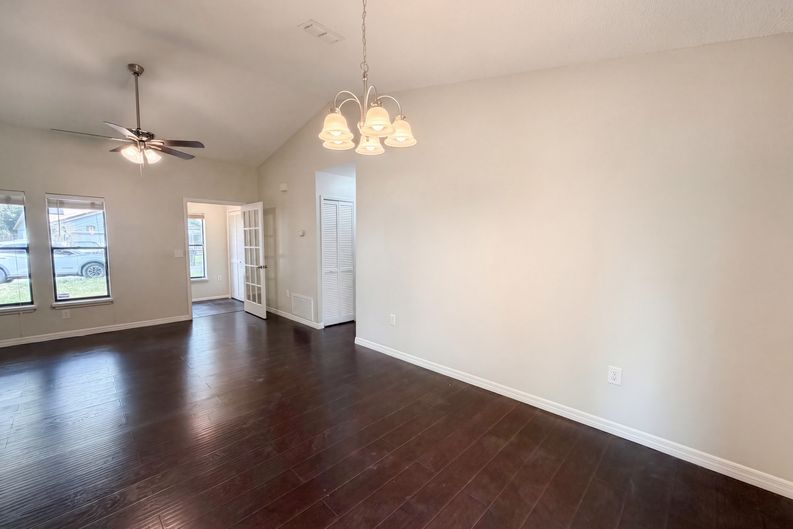 Photo 8 of 21 of 3622 Shady Grove Cir, Orlando, FL