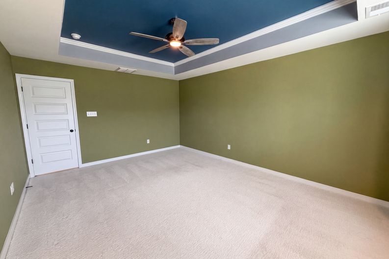 Photo 10 of 19 of 7825 Old Guild Rd, North Chesterfield, VA