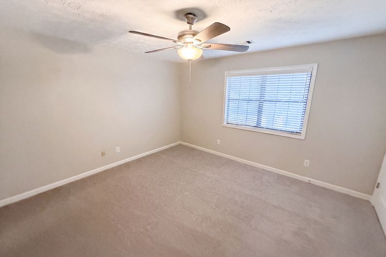 Photo 11 of 24 of 4628 Sapling Ct, Douglasville, GA