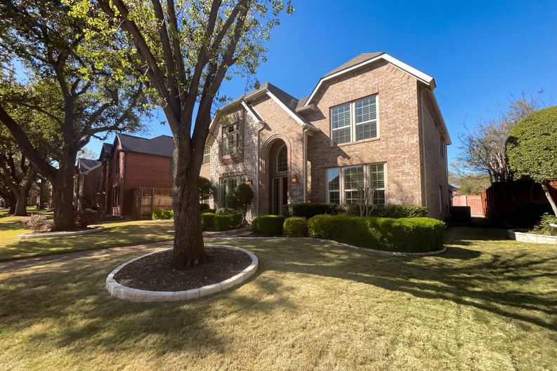 Photo 24 of 26 of 2741 Barrington Dr, Plano, TX