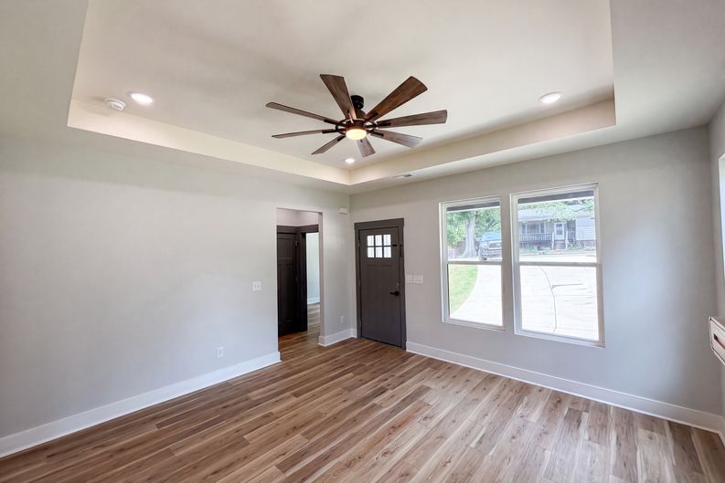 Photo 13 of 20 of 490 E 22nd St, Kannapolis, NC