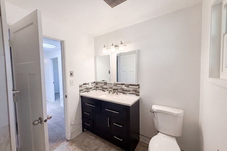 Photo 11 of 21 of 220 NE Cambridge Cir, Corvallis, OR