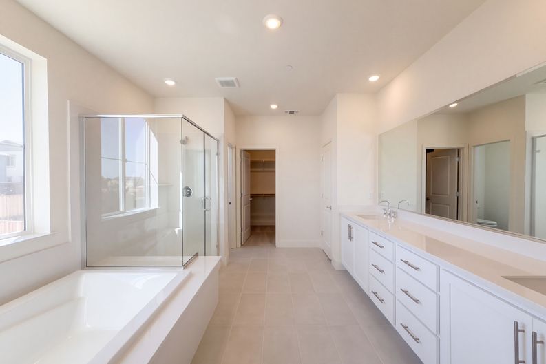 Photo 8 of 15 of 5440 Ironwood Ave, Tracy, CA