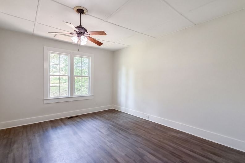 Photo 4 of 29 of 289 Almon Rd, Covington, GA