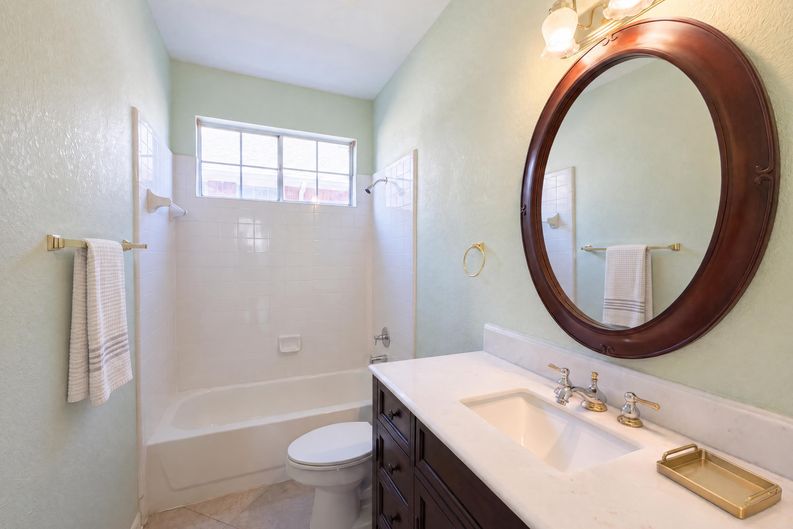 Photo 13 of 22 of 3606 Fairlands Dr, Richardson, TX