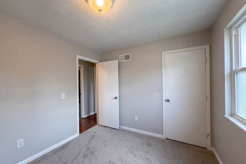 Photo 10 of 22 of 5569 Partridge Cir, West Chester, OH
