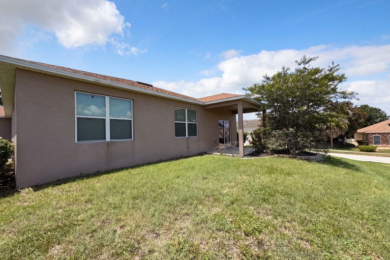 Photo 5 of 27 of 5605 Windsong Oak Dr, Leesburg, FL