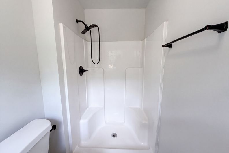 Photo 15 of 21 of 704 Morningside Dr, Mount Holly, NC