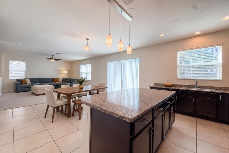 Photo 6 of 30 of 7607 Tangle Rush Dr, Gibsonton, FL